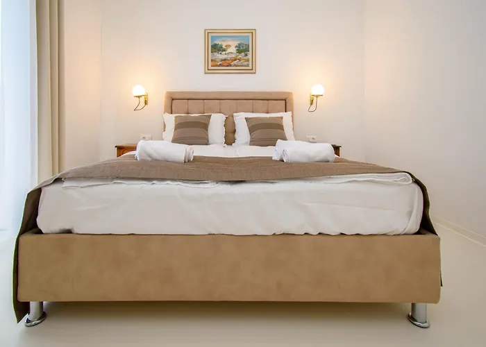 Modern Angelina In - By Istrabook * Porec