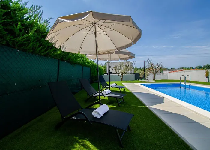 Modern Angelina In - By Istrabook * Porec