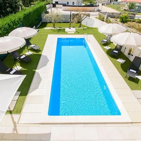 Modern Angelina In * Poreč