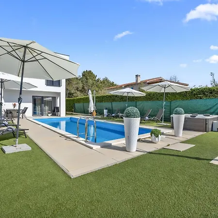Modern Angelina In - By Istrabook Villa Porec